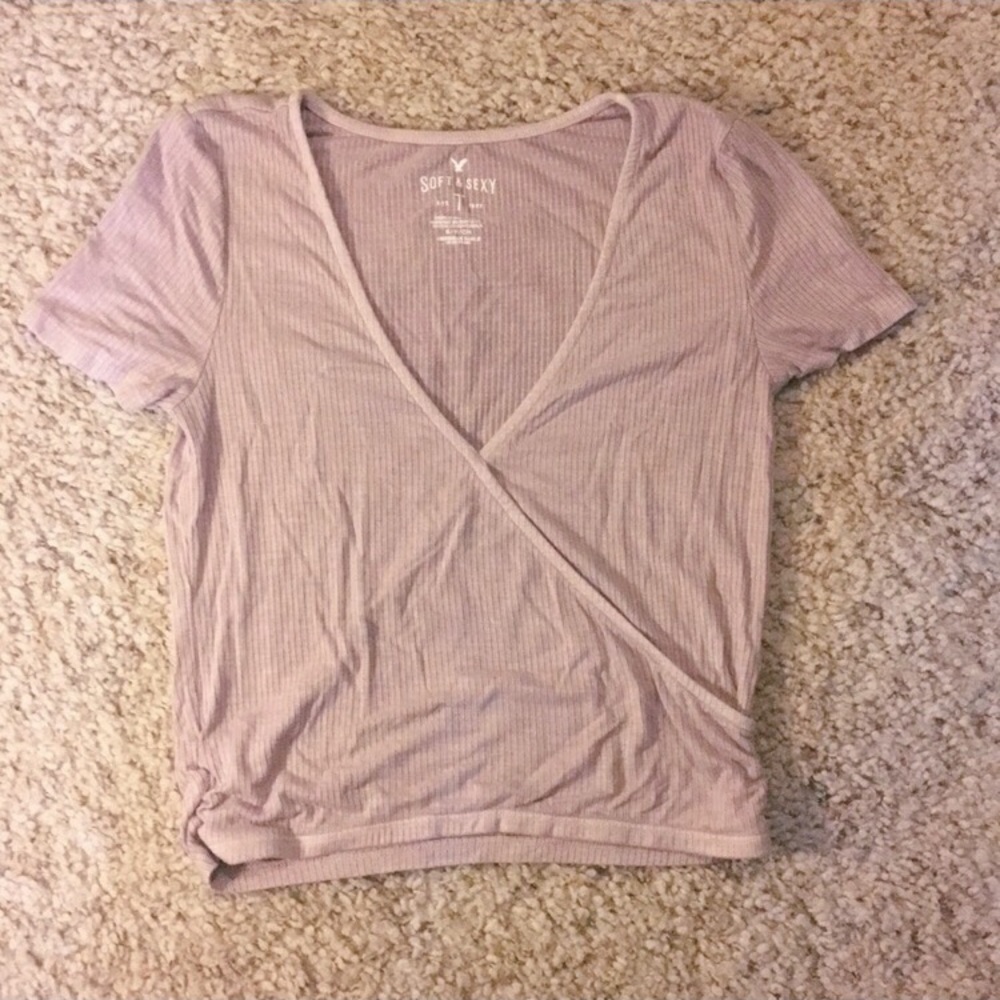 American Eagle dusty pink cropped top